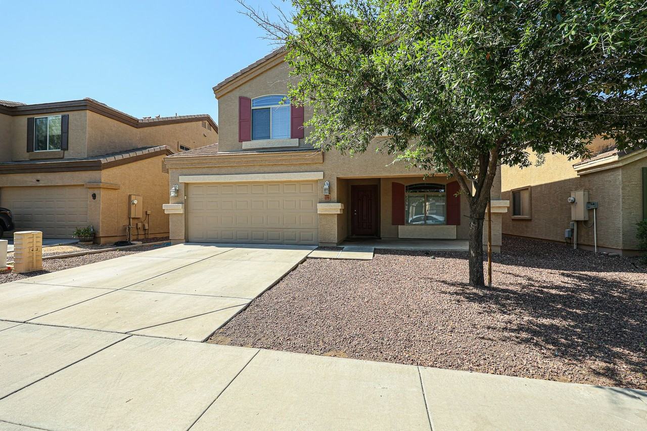 10751 W Coolidge St - Photo 3 of 48
