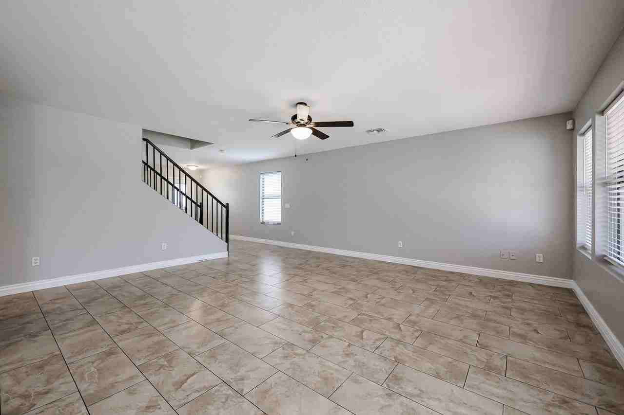 3385 E Longhorn Dr - Photo 7 of 45