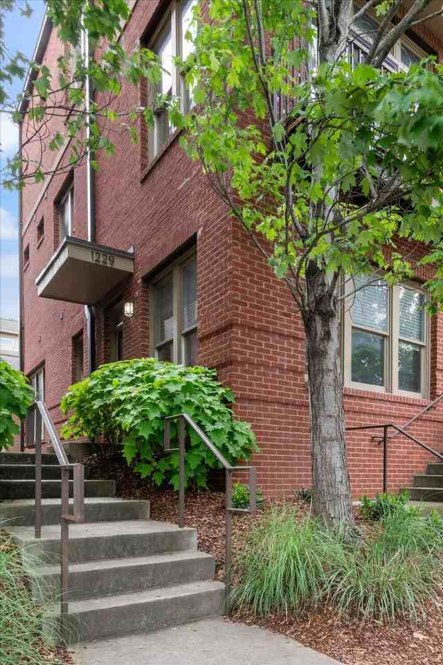 1229 4th Ave N - Photo 2 of 16