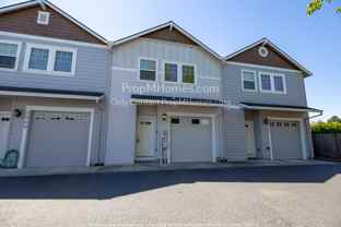 2611 Se 105th Ave - Photo 1 of 1