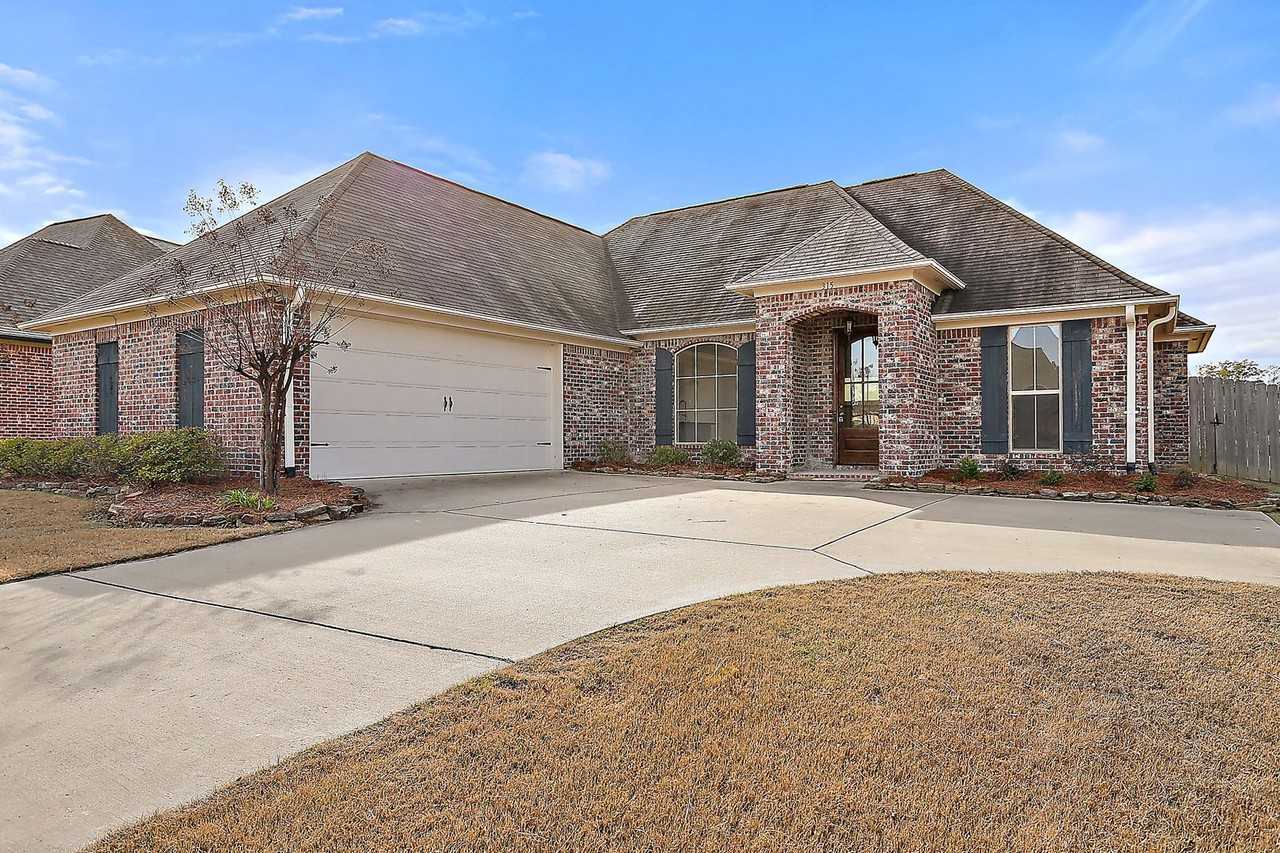 315 Rockbridge Dr - Photo 2 of 26