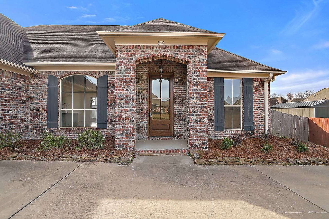 315 Rockbridge Dr - Photo 3 of 26