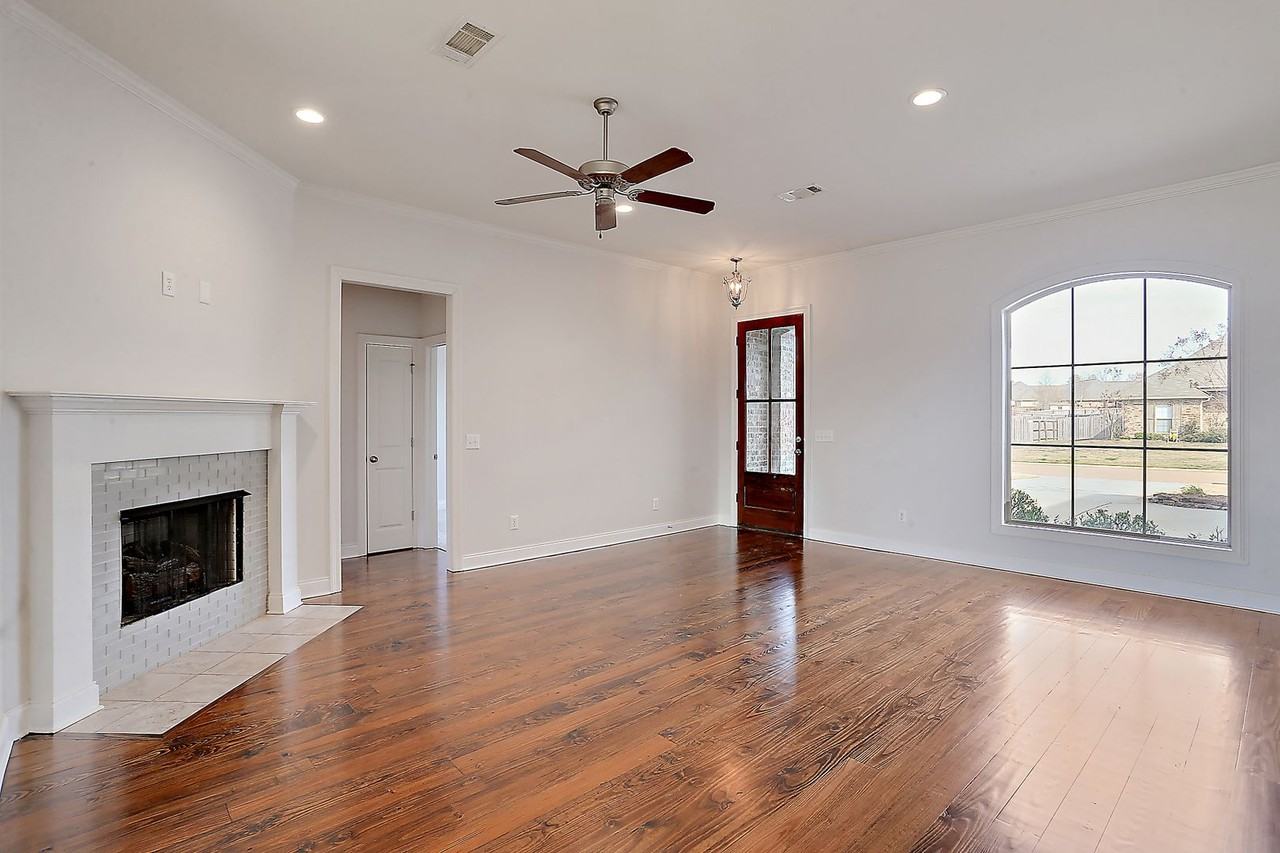 315 Rockbridge Dr - Photo 5 of 26