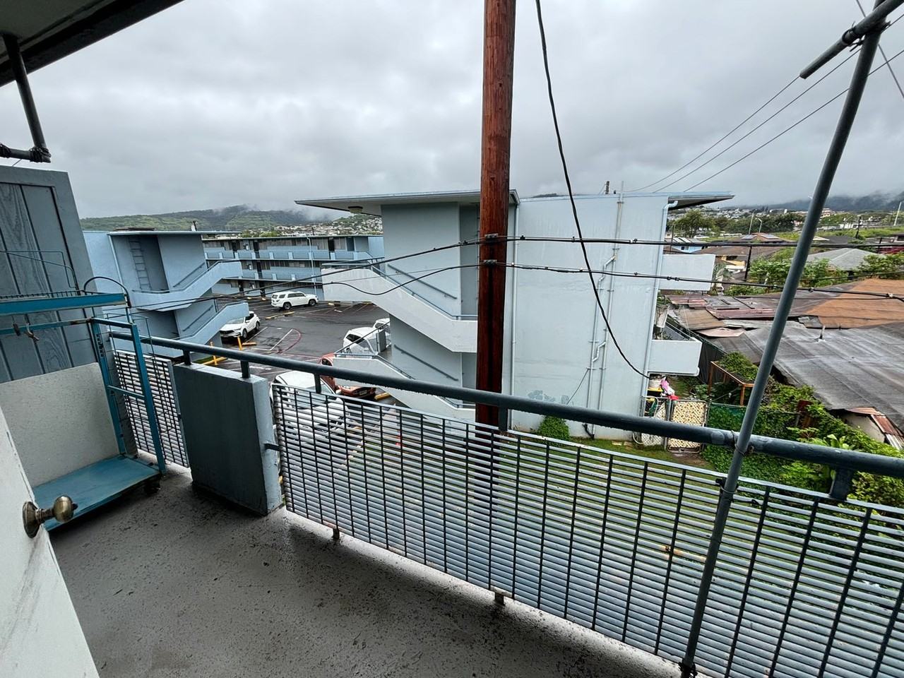 1103 Kokea St #K303 - Photo 3 of 10