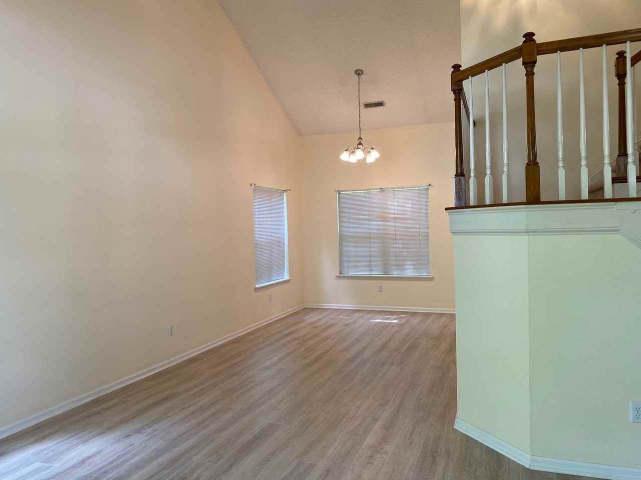 1287 Horseshoe Bnd - Photo 3 of 23