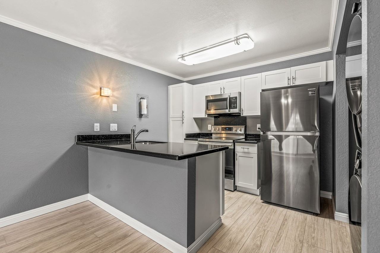 94-1068 Kaukahi Pl #L8 - Photo 4 of 19