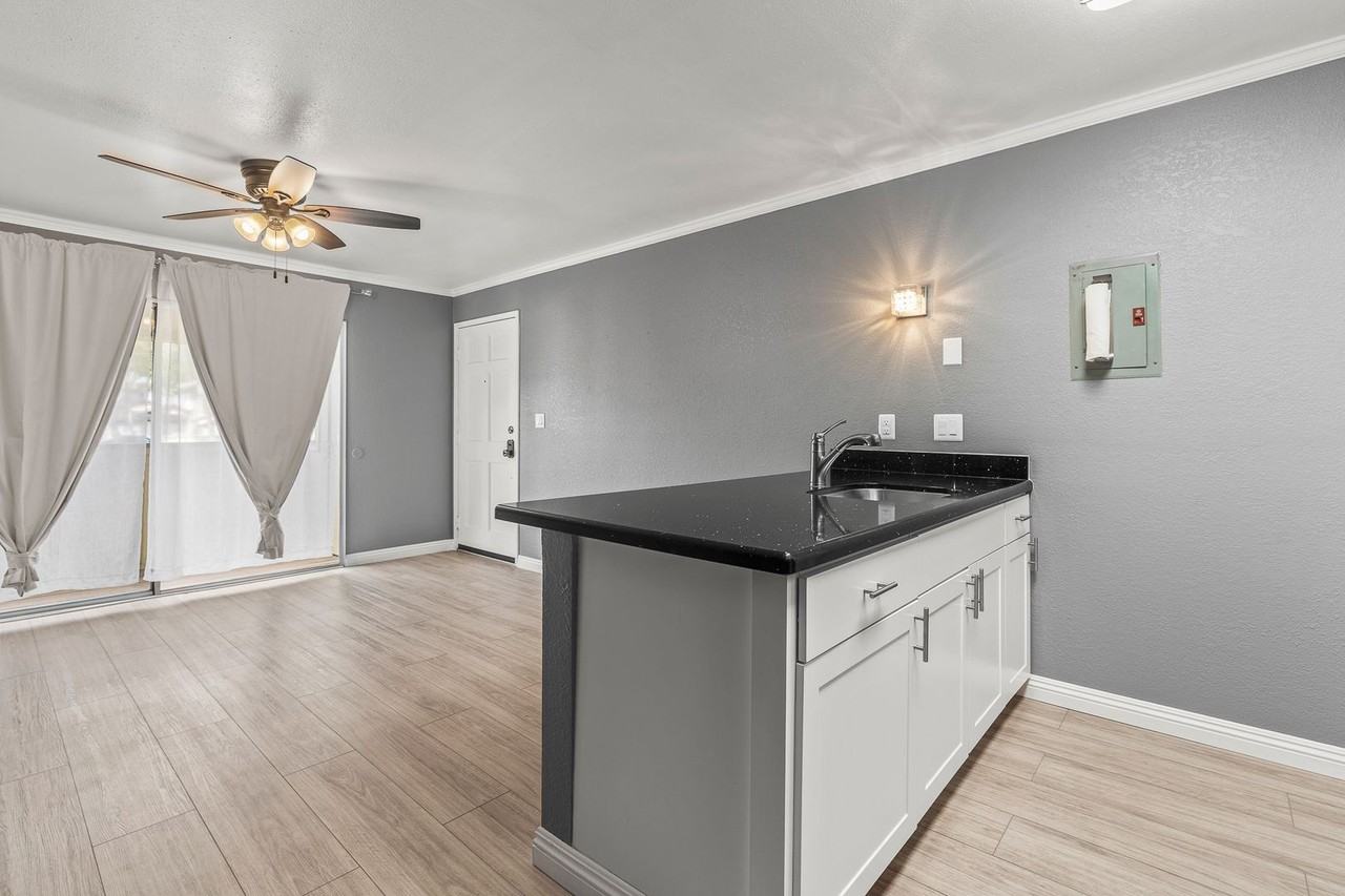 94-1068 Kaukahi Pl #L8 - Photo 5 of 19