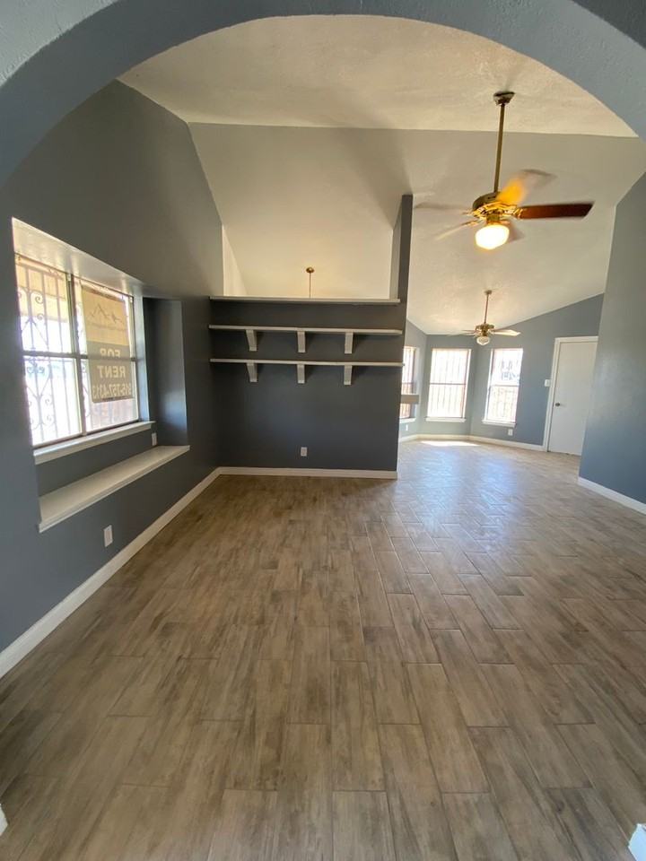 10101 Cermac St - Photo 2 of 18