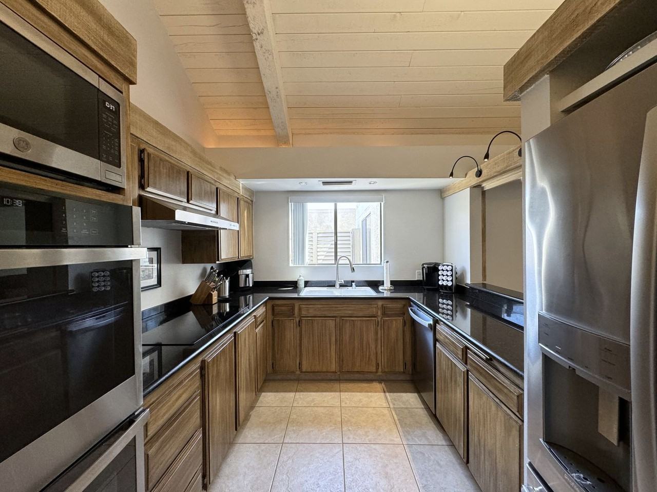 34983 Mission Hills Dr - Photo 5 of 31