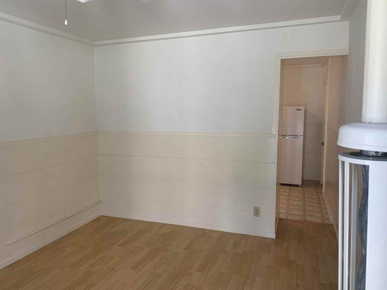 310 E Balboa Blvd - Photo 2 of 6