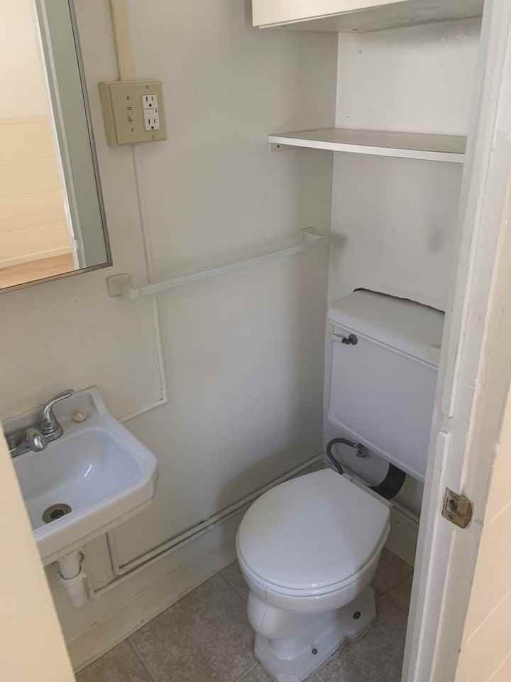 310 E Balboa Blvd - Photo 5 of 6