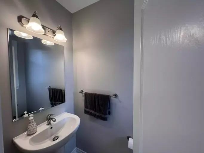 1652 Tenley Dr - Photo 3 of 24