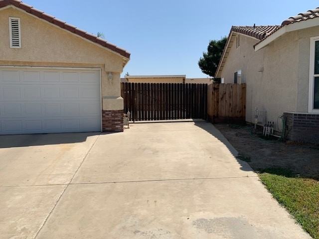 1050 N Belmont St #1 - Photo 2 of 50