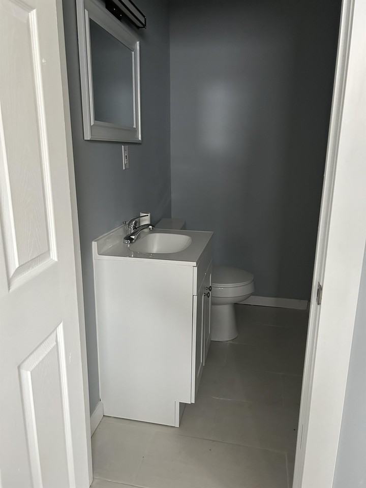 756 Sunbury Rd - Photo 2 of 8