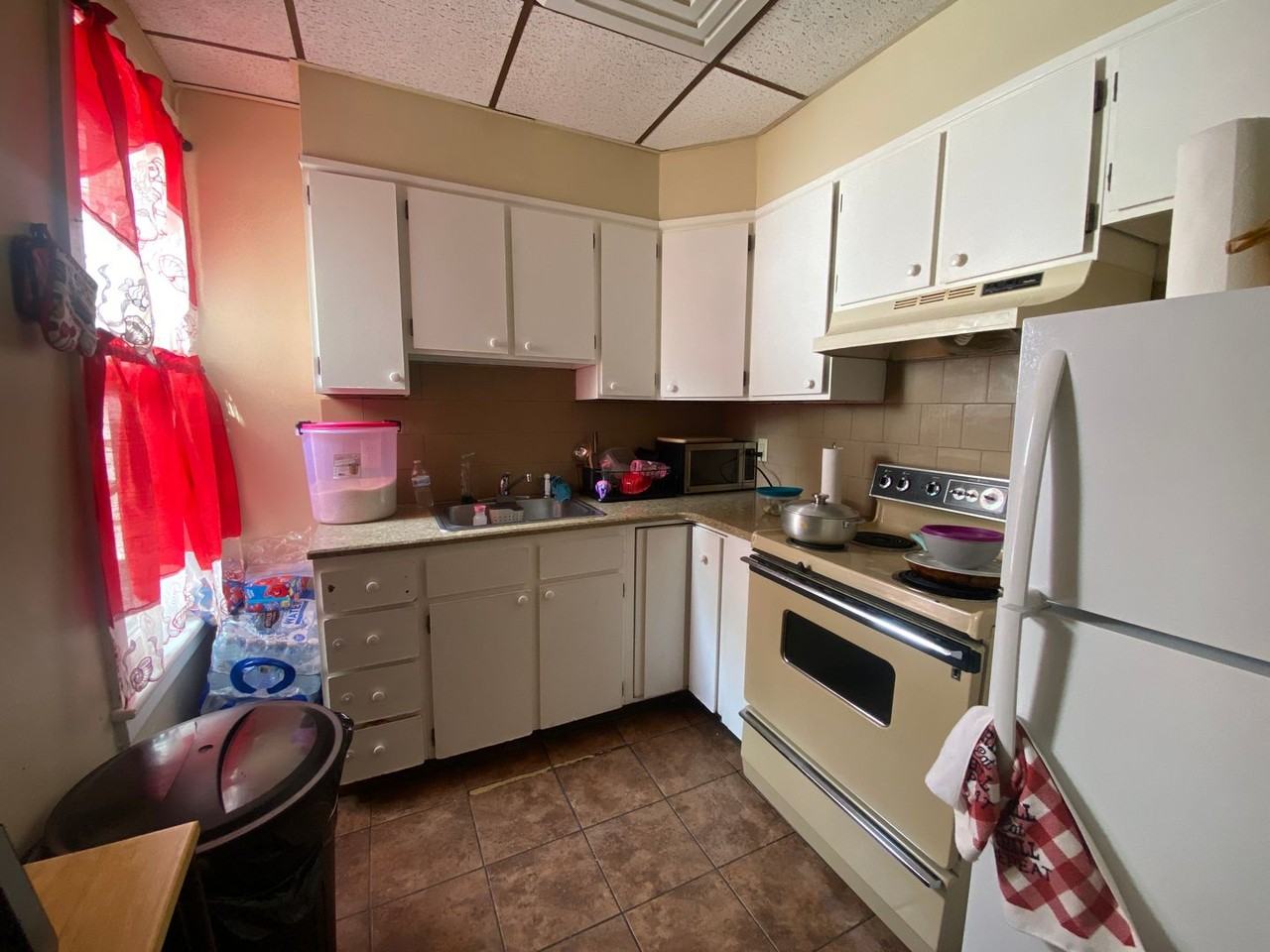 644 N 12th St - Photo 2 of 14