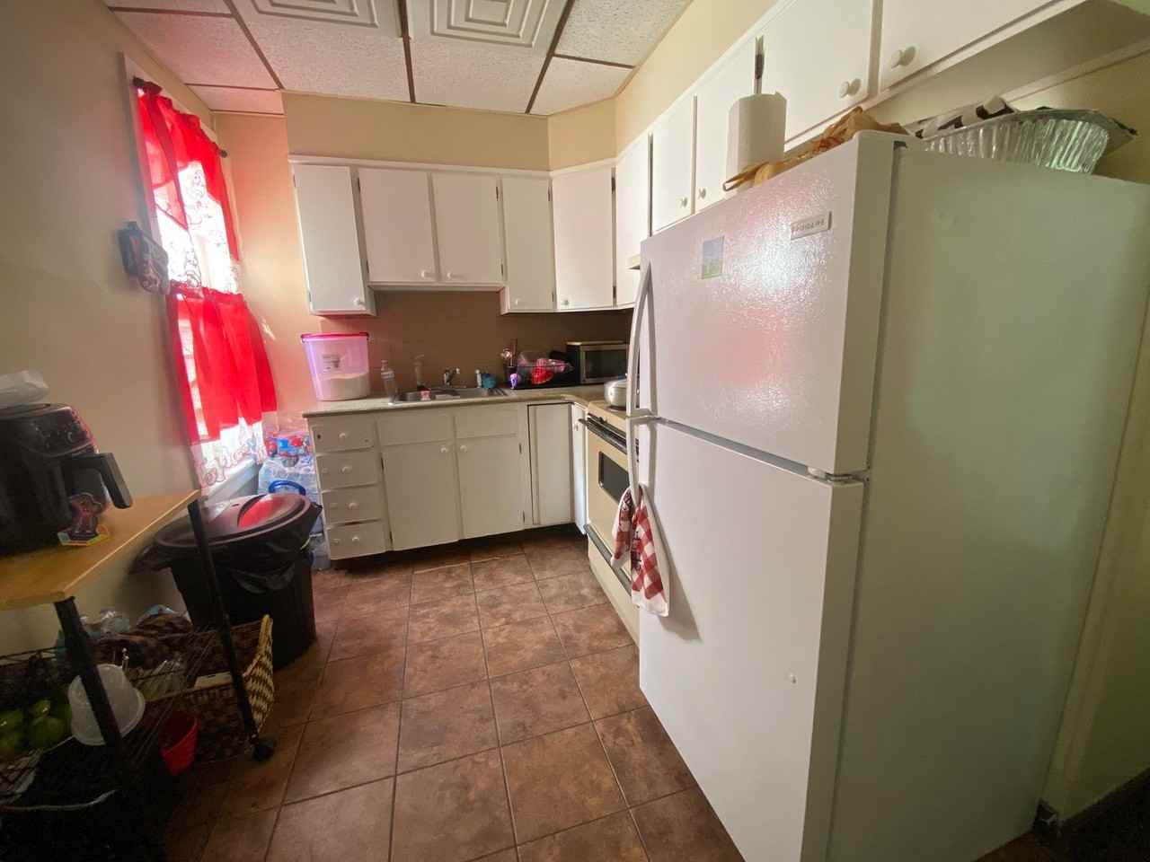 644 N 12th St - Photo 3 of 14