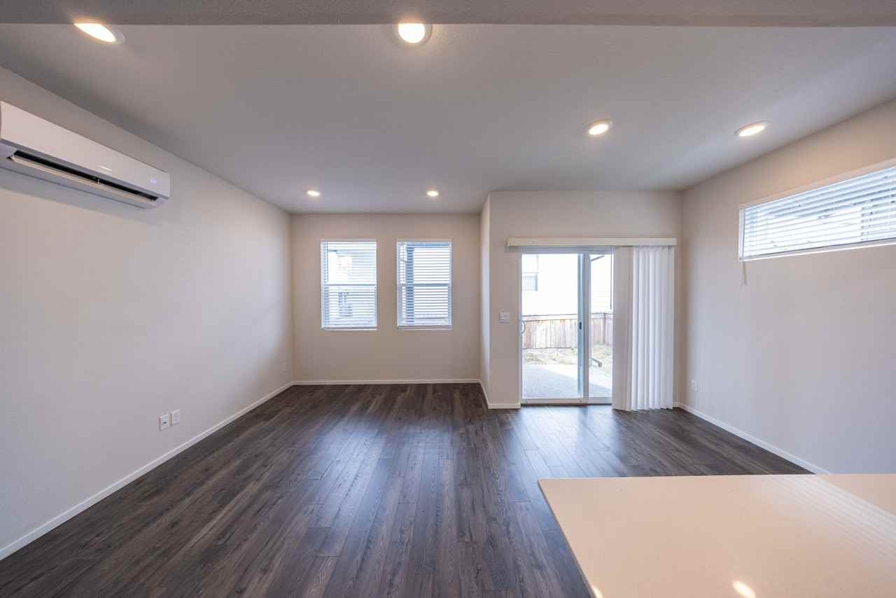 6313 Ne 61st Ave - Photo 6 of 19