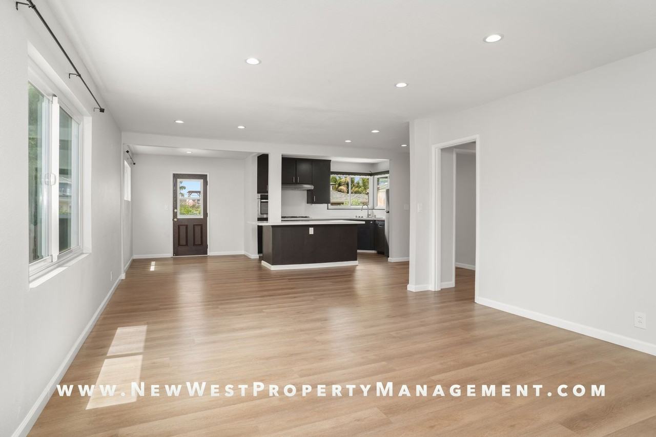 1533 Moreno St - Photo 6 of 26