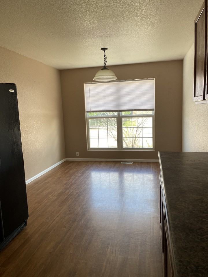 7366 Brush Hollow Dr - Photo 2 of 12