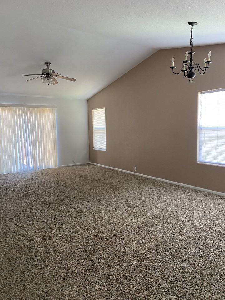 7366 Brush Hollow Dr - Photo 4 of 12