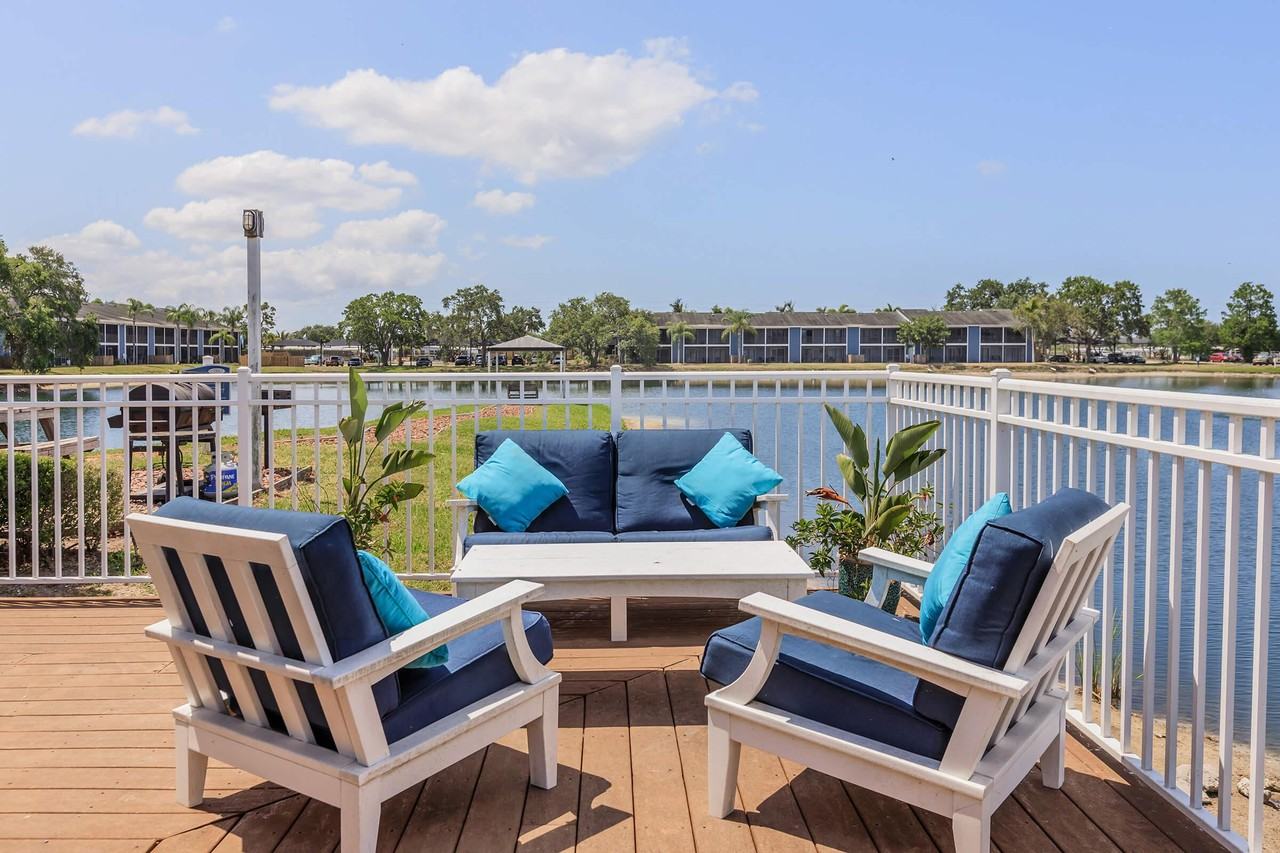 Fountain Lake - Photo 4 of 50