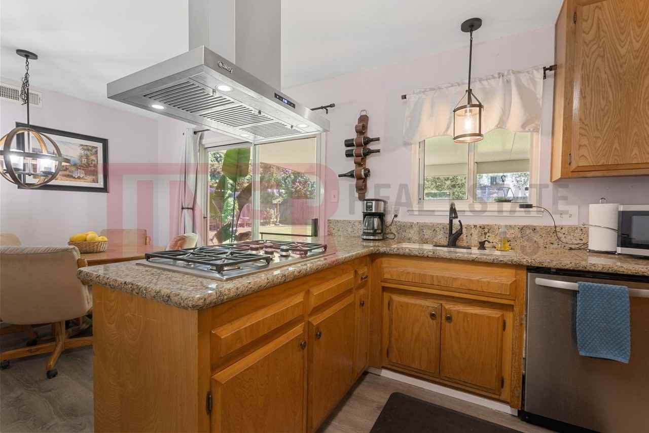 9116 Feather River Way - Photo 3 of 23