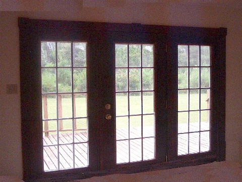 300 Lionel Ct #NA - Photo 3 of 12