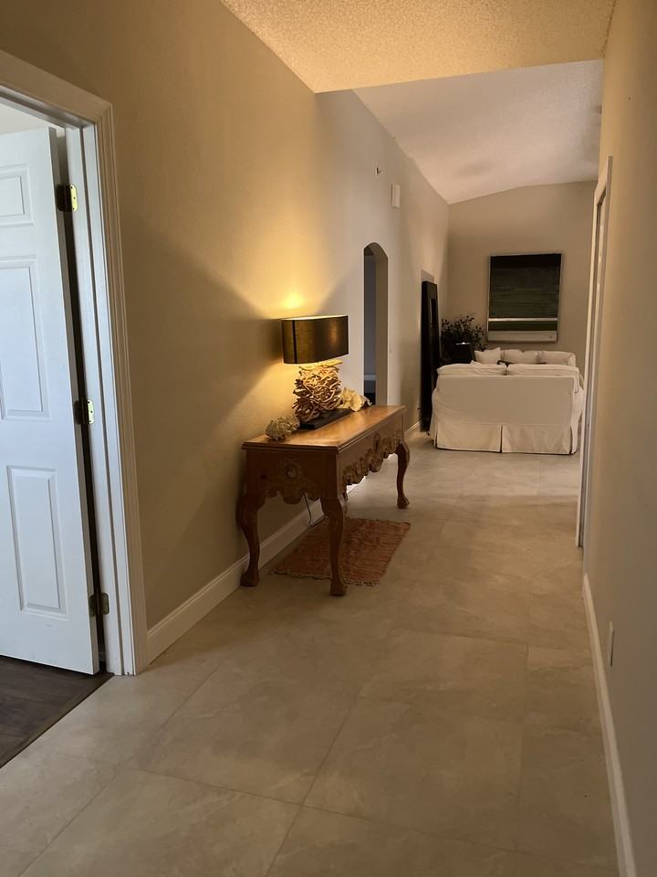 1034 S 13th Sq #NA - Photo 2 of 19