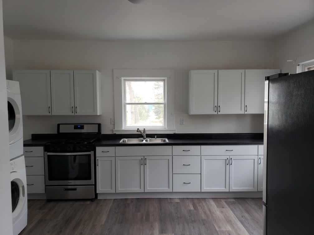 715 11th Ave #NA - Photo 2 of 11