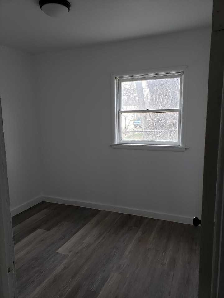 715 11th Ave #NA - Photo 7 of 11