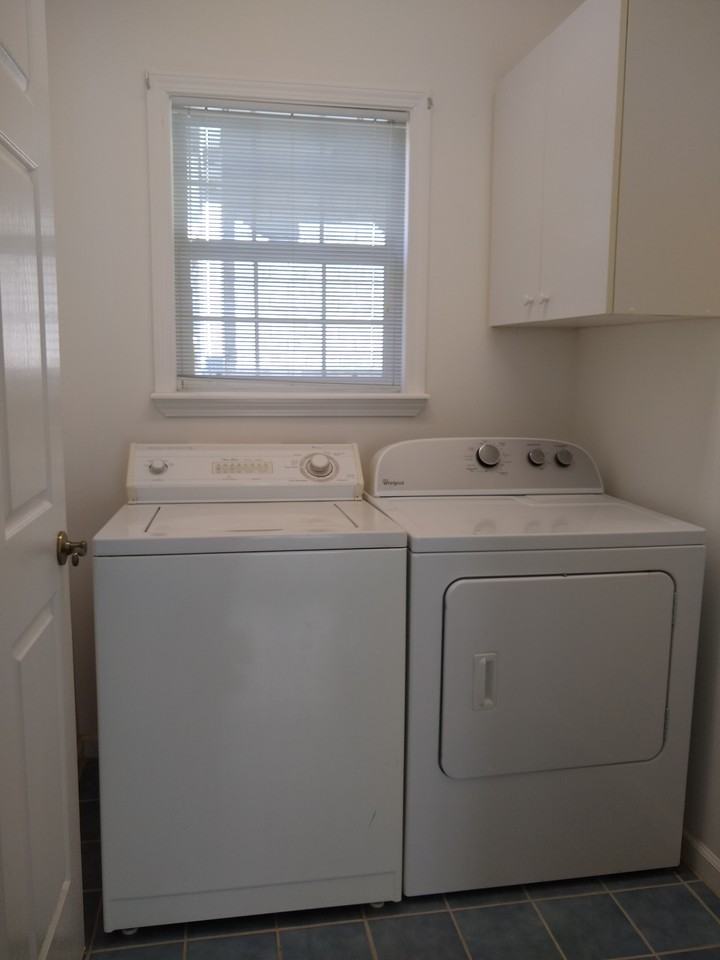 294 Ravennaside Dr Nw #NA - Photo 3 of 17