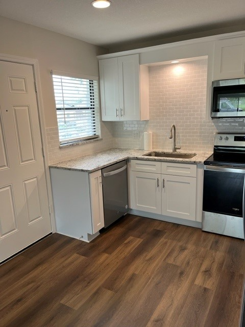 403 E Park St - Photo 3 of 13