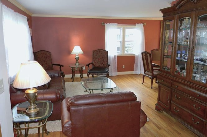 2009 W 44th St - Photo 2 of 13