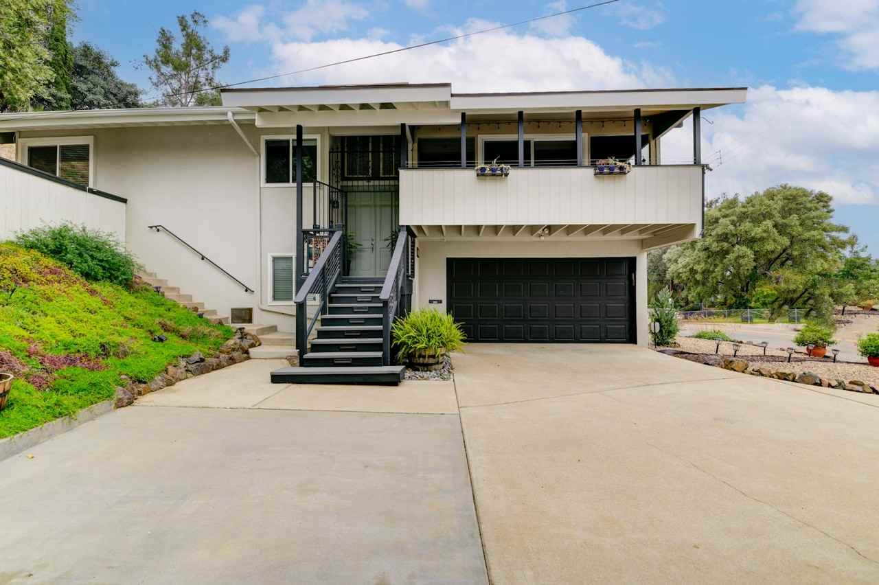 3909 Nereis Drive - Photo 2 of 25