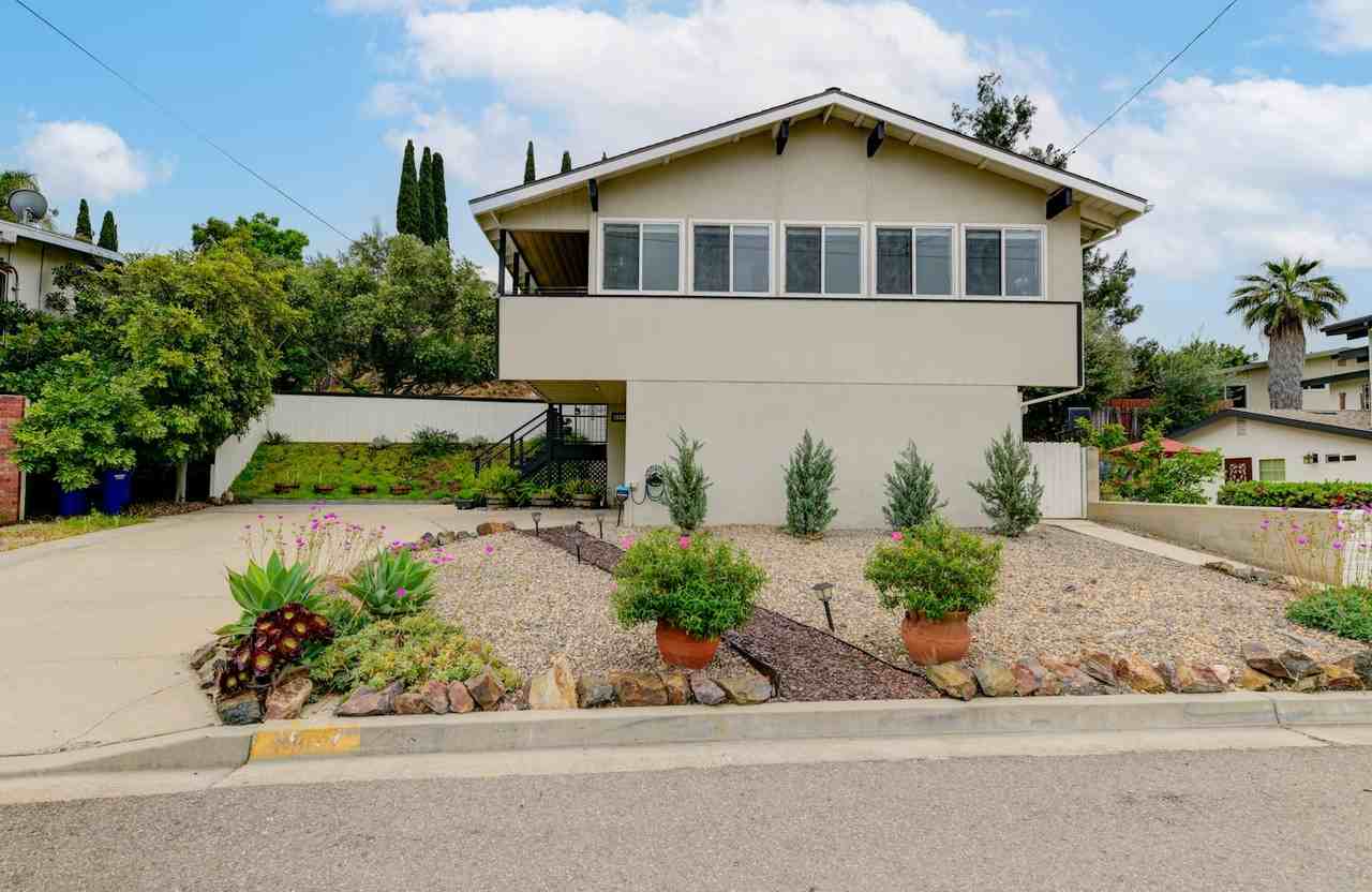 3909 Nereis Drive - Photo 3 of 25