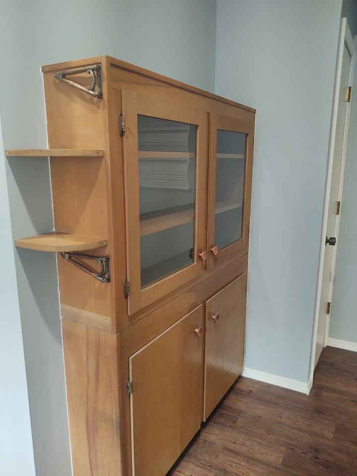 719 West Faulkner Street, Unit 719 - Photo 7 of 19