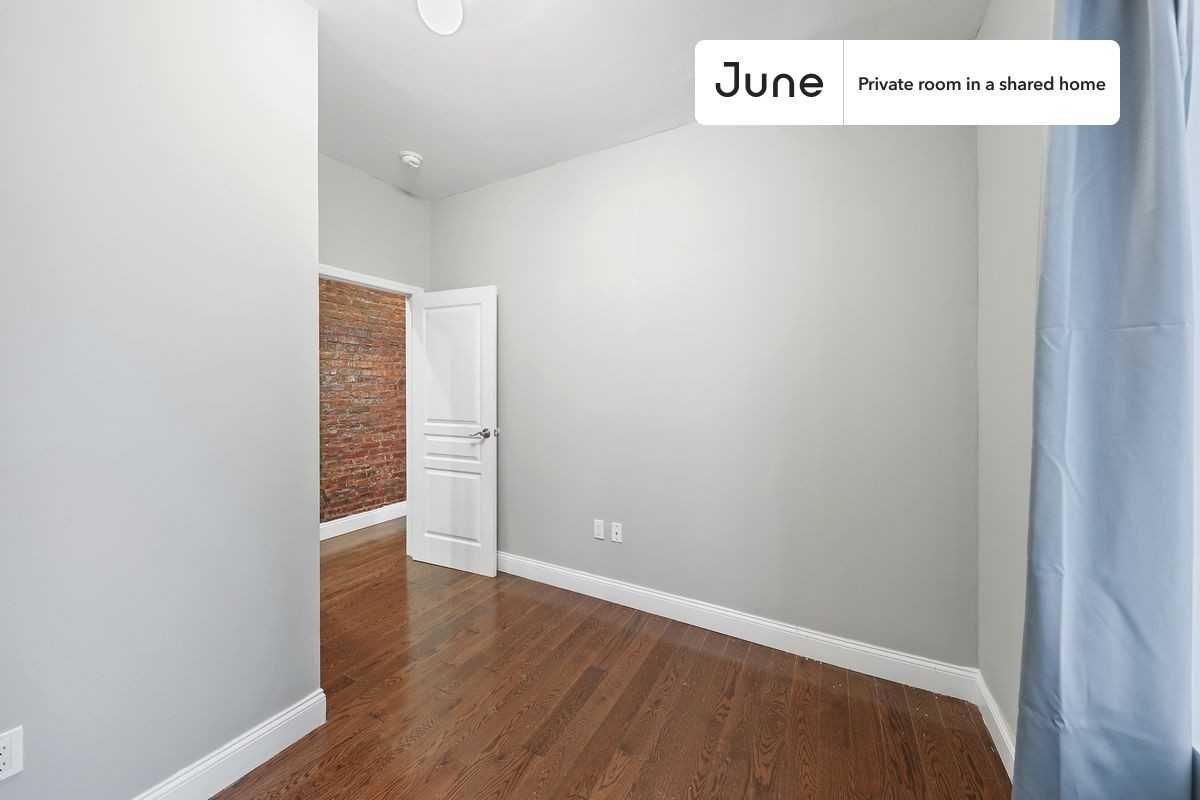 3620 Broadway #B - Photo 5 of 11