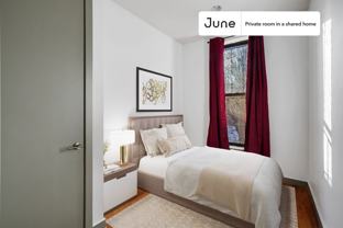 310 Tompkins Ave #C - Photo 1 of 1