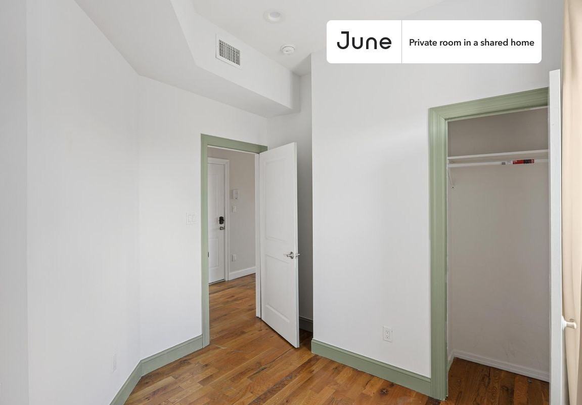 570 Putnam Avenue #B - Photo 4 of 13