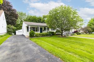 featured image of 7116 Claybourne Ave #1