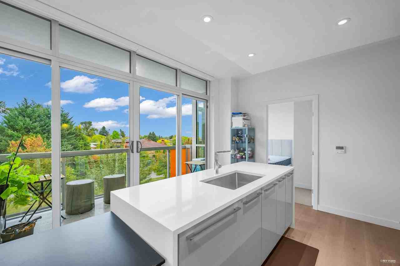 5289 Cambie Street #404 - Photo 4 of 30