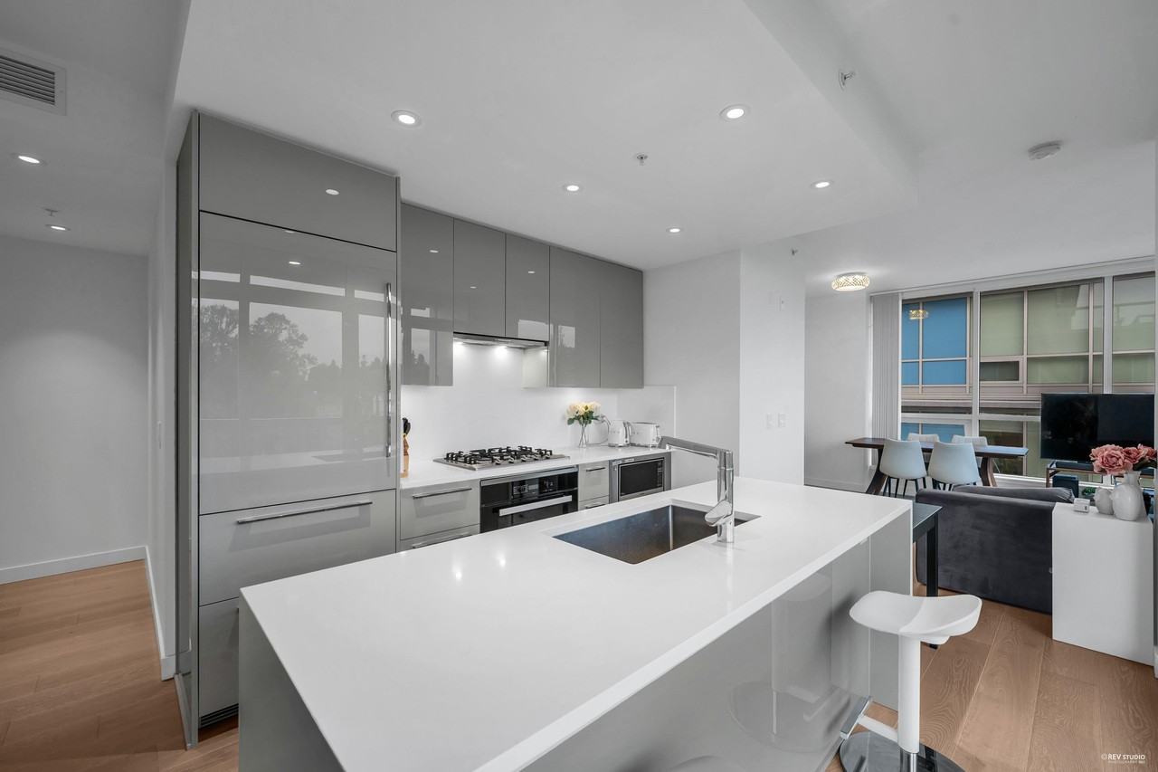 5289 Cambie Street #404 - Photo 5 of 30