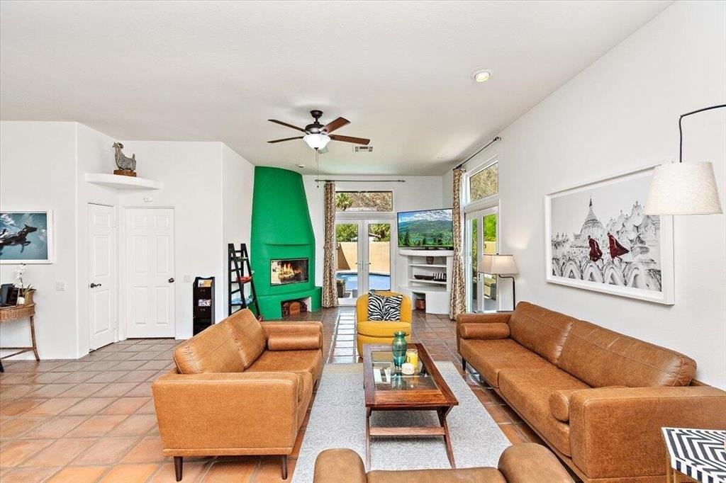 51770 Avenida Madero - Photo 2 of 8