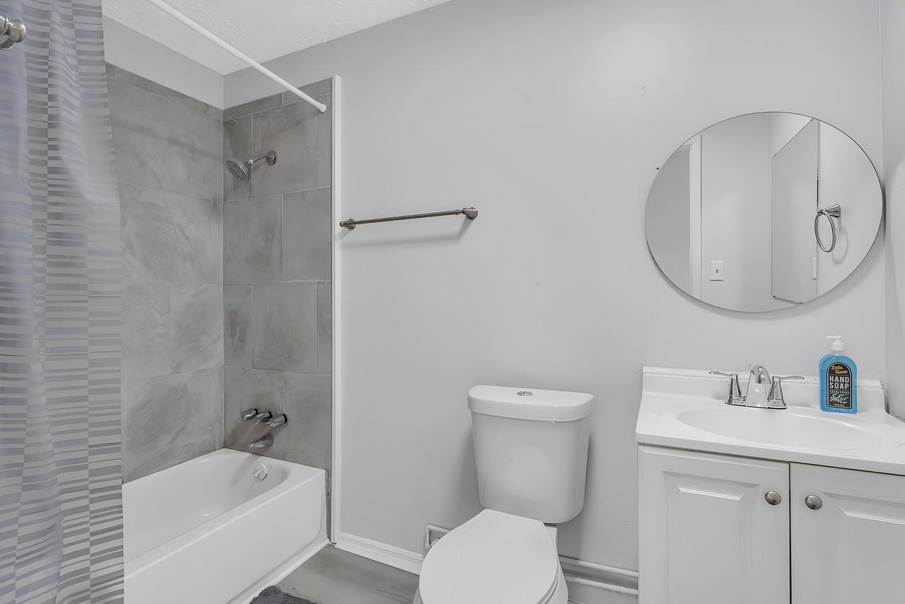 Page Ave - Photo 2 of 23