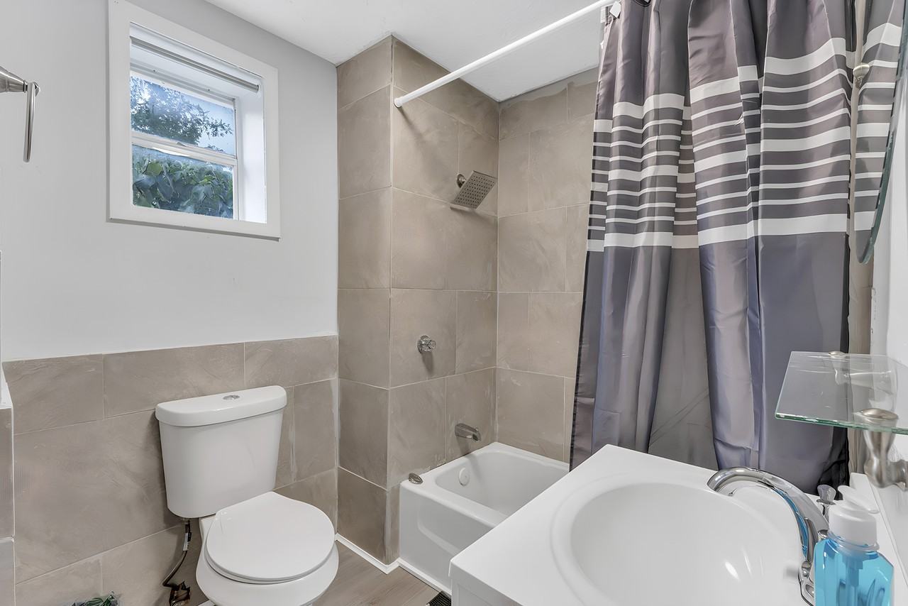 Page Ave - Photo 4 of 23