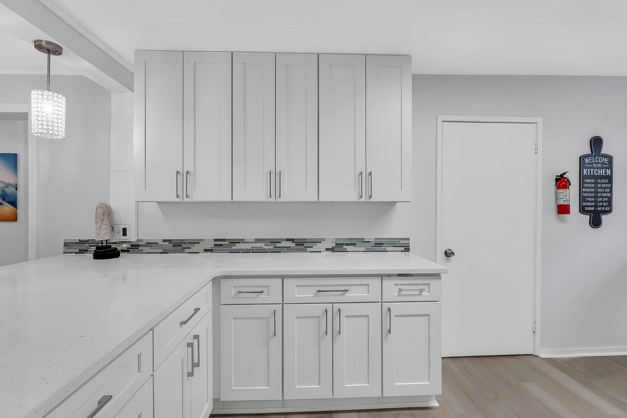 Page Ave - Photo 7 of 23