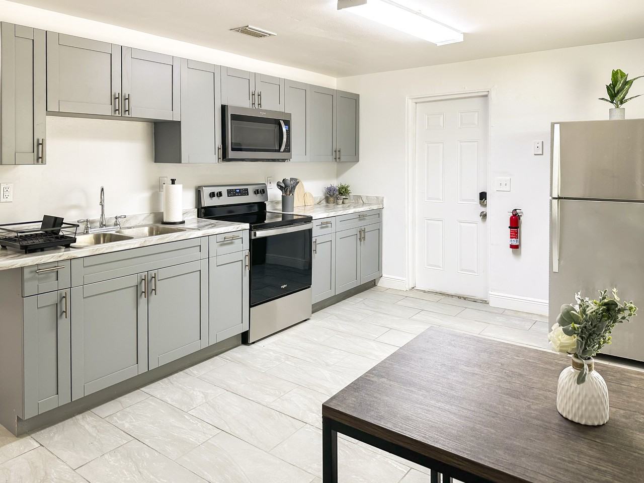 N Garrison St - Photo 7 of 13