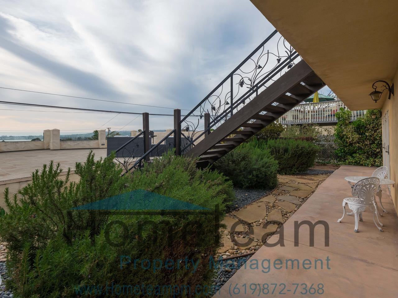 2324 Frankfort St - Photo 4 of 33