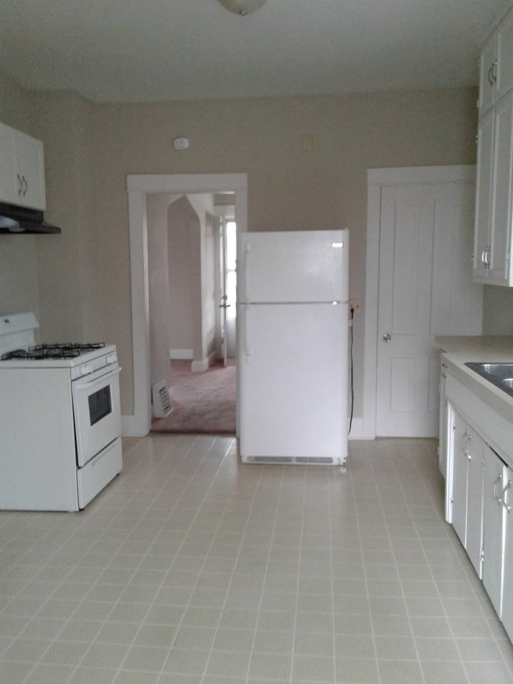 1714 17th Ave - Photo 3 of 21