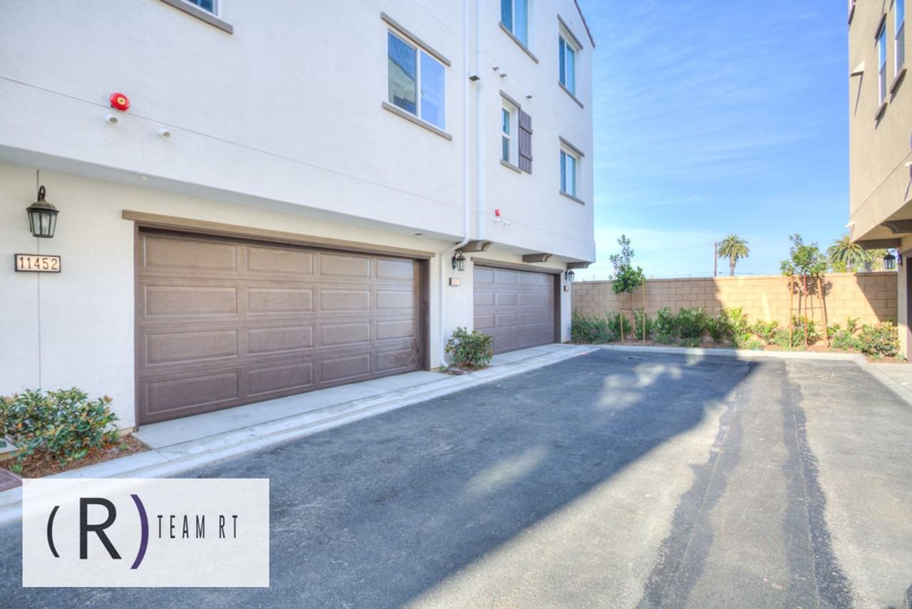 11454 Artesia Blvd - Photo 2 of 43